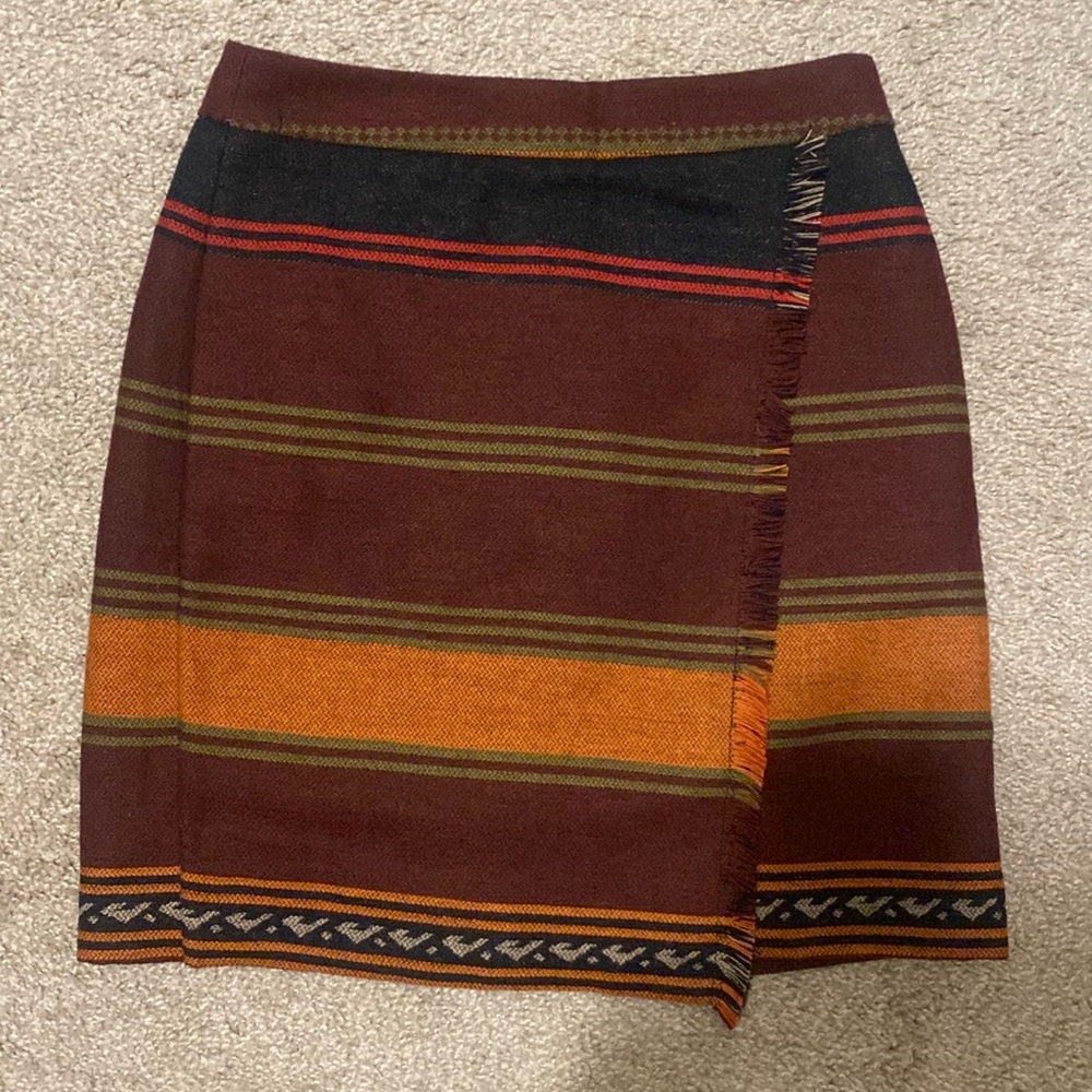 Ann Taylor Loft Burgandy skirt size 0P